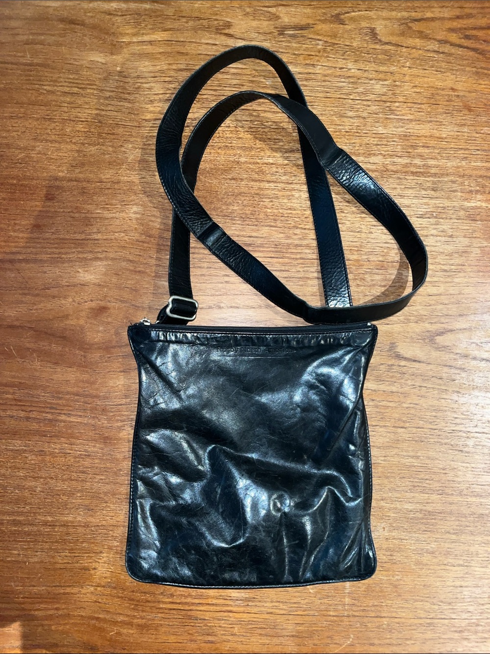 RUGBY vintage minimalist black leather purse
